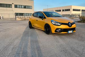 Clio 4 rs trophy
