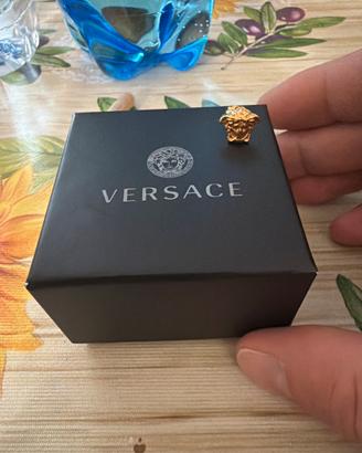 Orecchino versace