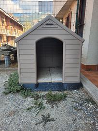 Cuccia da esterno per cane taglia grande