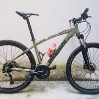MTB mod.  KUMA  BIANCHI tg M  cerchi 27,5