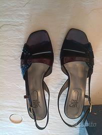 Sandalo blu taglia 39
