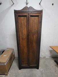 armadio in legno artigianale