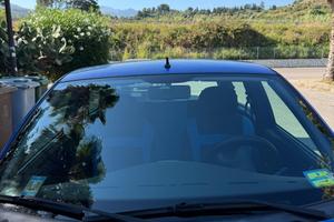 Lancia y elefantino blu