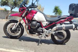 Moto Guzzi V85 TT - 2021