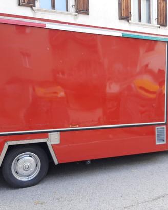Truckfood Renault Master TD