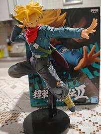 Figure Trunks ssj con scatolo