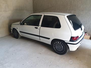 renault clio 1.8 16v
