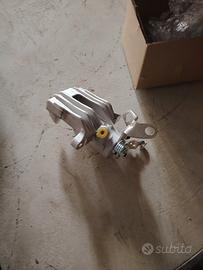 pinza freno posteriore destro golf5