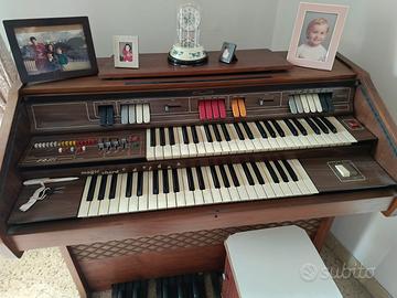 Organo elettronico Farfisa R21 – doppia tastiera v