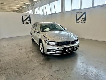 VOLKSWAGEN Passat Variant 2.0 TDI SCR 122CV EVO