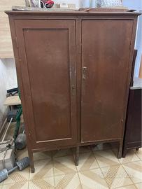 dispensa piu' due comodini