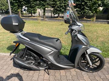 Kymco People 200i
