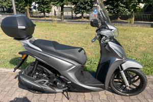 Kymco People 200i