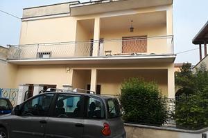 Palazzina con due alloggi indipendenti