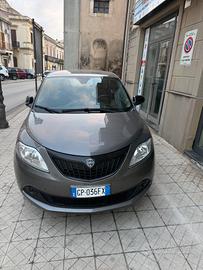 Lancia Ypsilon 1.0 FireFly 5 porte S&S Hybrid UnYc