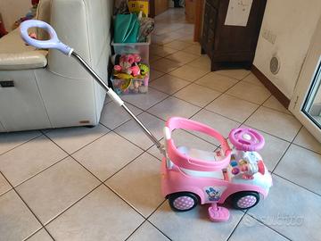 Minnie Mouse auto giocattolo interattiva