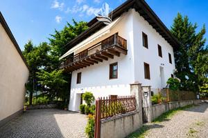 Casa indipendente con giardino e garage a Bronzolo