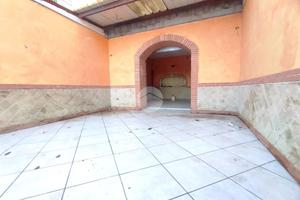 NEGOZIO A POZZUOLI