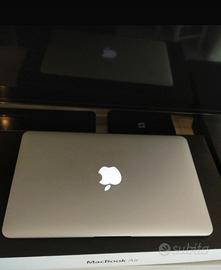 Pc portatile apple macbool
