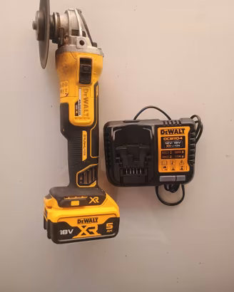 Smerigliatrice Flex batteria dewalt 18v