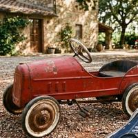 Auto a pedali in metallo vintage