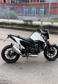 Ktm 690 Duke 7000km 2017-motore rumoroso