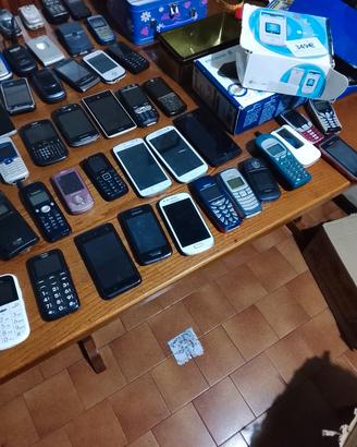 Lotto telefoni cellulare vintage 