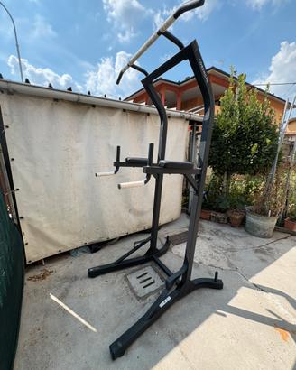 stazione multifunzione per trazioni e dip