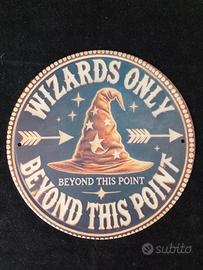 Targa in metallo per maghi e maghetti