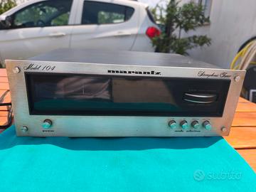 Radio marantz model 104