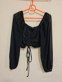 Top corto a maniche lunghe. SHEIN