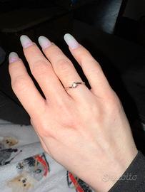 Solitario oro bianco 18kt diamante 0.07