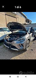 Renault Captur incidentata 