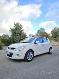 Hyundai i20 1.2 benz. 5porte - 2012