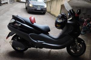 Piaggio x9 200
