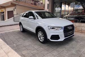Audi Q3 2.0 TDI 150 CV Business