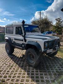 LAND ROVER DEFENDER 90 OMOLOGATO OFF ROAD