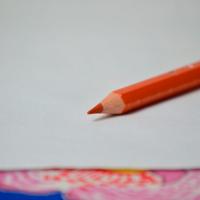matita arancione usata