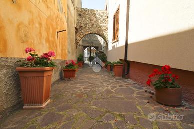 CASA SEMINDIPENDENTE A CROPANI