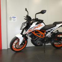 KTM 390 Duke