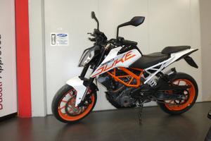 KTM 390 Duke