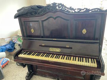 pianoforte d'epoca Seiler a muro