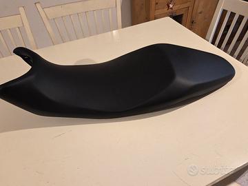 sella ribassata per triumph tiger 660 sport