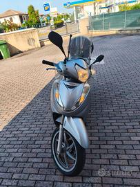 Sh 300i 2008