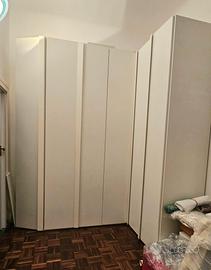 Armadio con cabina ad angolo