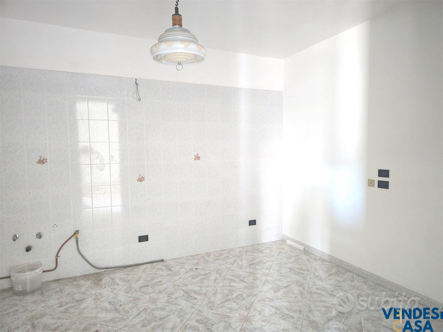 Apartment in Adelfia, Bari - Vista 5