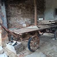 Carro rimorchio agricolo d’epoca