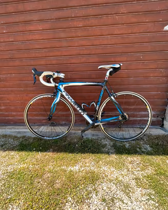 Bicicletta da corsa Pinarello FP4 SKY CARBON