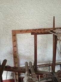 Antico telaio da tessitura