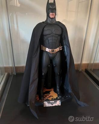 Batman begins hot toys